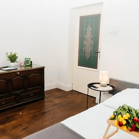 Appartamento Maya's Flats & 31 - Z Dwiema Sypialniami Two Bedrooms Ogarna Str Old Town Danzica