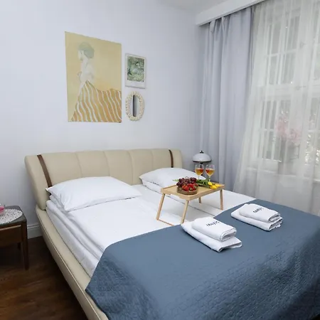 Appartamento Maya's Flats & 31 - Z Dwiema Sypialniami Two Bedrooms Ogarna Str Old Town Danzica