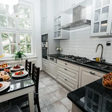 Maya's Flats & 31 - Z Dwiema Sypialniami Two Bedrooms Ogarna Str Old Town Appartamento *