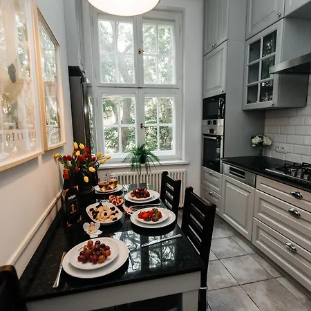 Maya's Flats & 31 - Z Dwiema Sypialniami Two Bedrooms Ogarna Str Old Town Appartamento Danzica