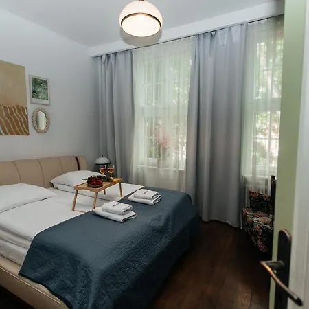 Appartamento Maya's Flats & 31 - Z Dwiema Sypialniami Two Bedrooms Ogarna Str Old Town Danzica