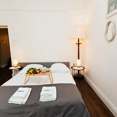 Maya's Flats & 31 - Z Dwiema Sypialniami Two Bedrooms Ogarna Str Old Town Appartamento