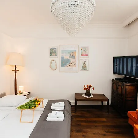 Maya's Flats 31 - Double Bedroom In Old Town Danzig