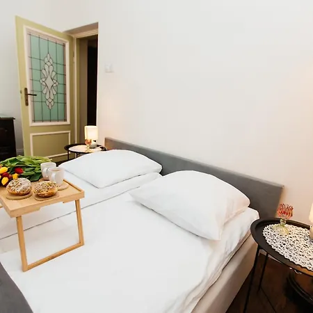 Apartment Maya's Flats 31 - Double Bedroom In Old Town Danzig