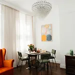Maya's 31 - Double Bedroom Old Town Apartman *