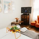 Lejlighed Maya's 31 - Double Bedroom Old Town *