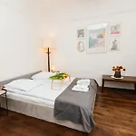 Maya's 31 - Double Bedroom Old Town Lejlighed