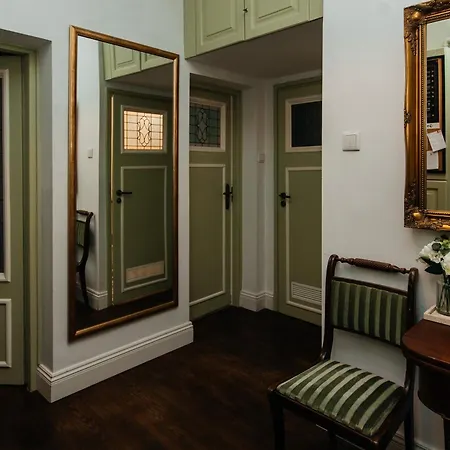 Maya's Flats & 31 - Z Dwiema Sypialniami Two Bedrooms Ogarna Str Old Town Apartman