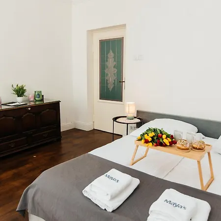 Maya's Flats 31 - Double Bedroom In Old Town Appartamento *