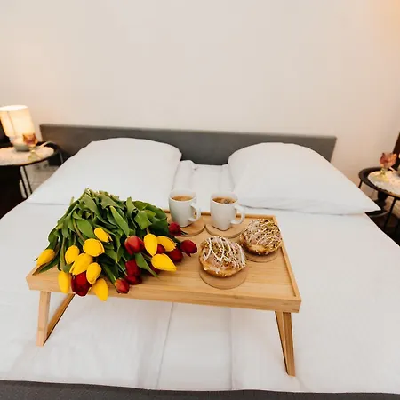 Appartamento Maya's Flats 31 - Double Bedroom In Old Town