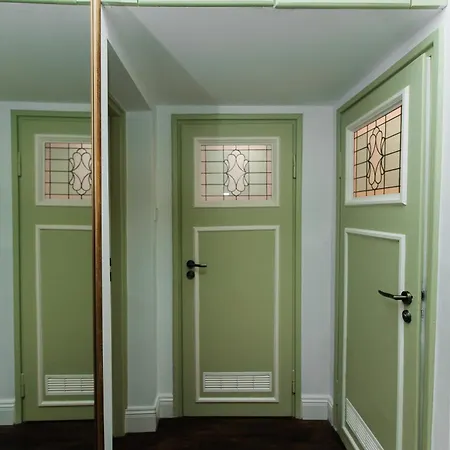 Maya's Flats & 31 - Z Dwiema Sy Διαμέρισμα