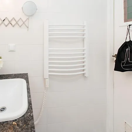 Maya's Flats & 31 - Z Dwiema Sy Apartamento