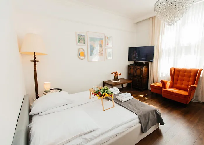 Maya's Flats & 31 - Z Dwiema Sy Apartamento