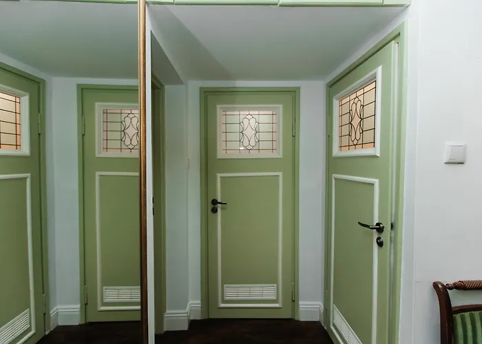 Maya's Flats & 31 - Z Dwiema Sy Apartamento